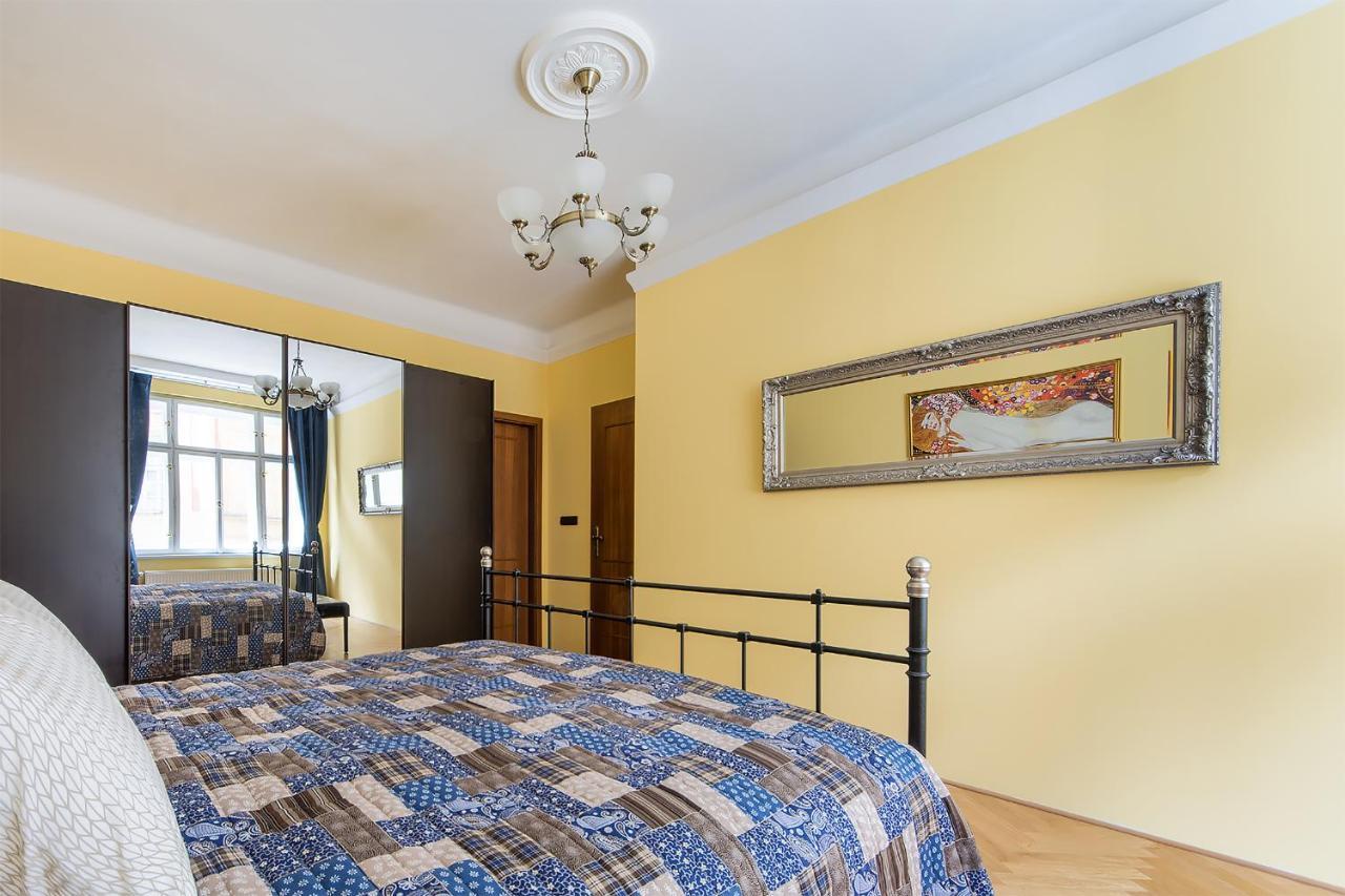 In Heart Of Prague - 2Br 2Ba Elegant Downtown Apt Exterior foto